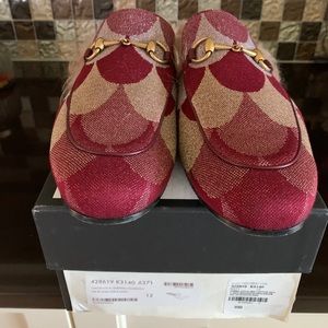 GUCCI PRINCETOWN WAVE JAQUARD FUR SLIDES